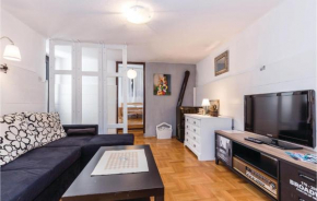 Amazing Apartment In Novi Vinodolski With Wifi